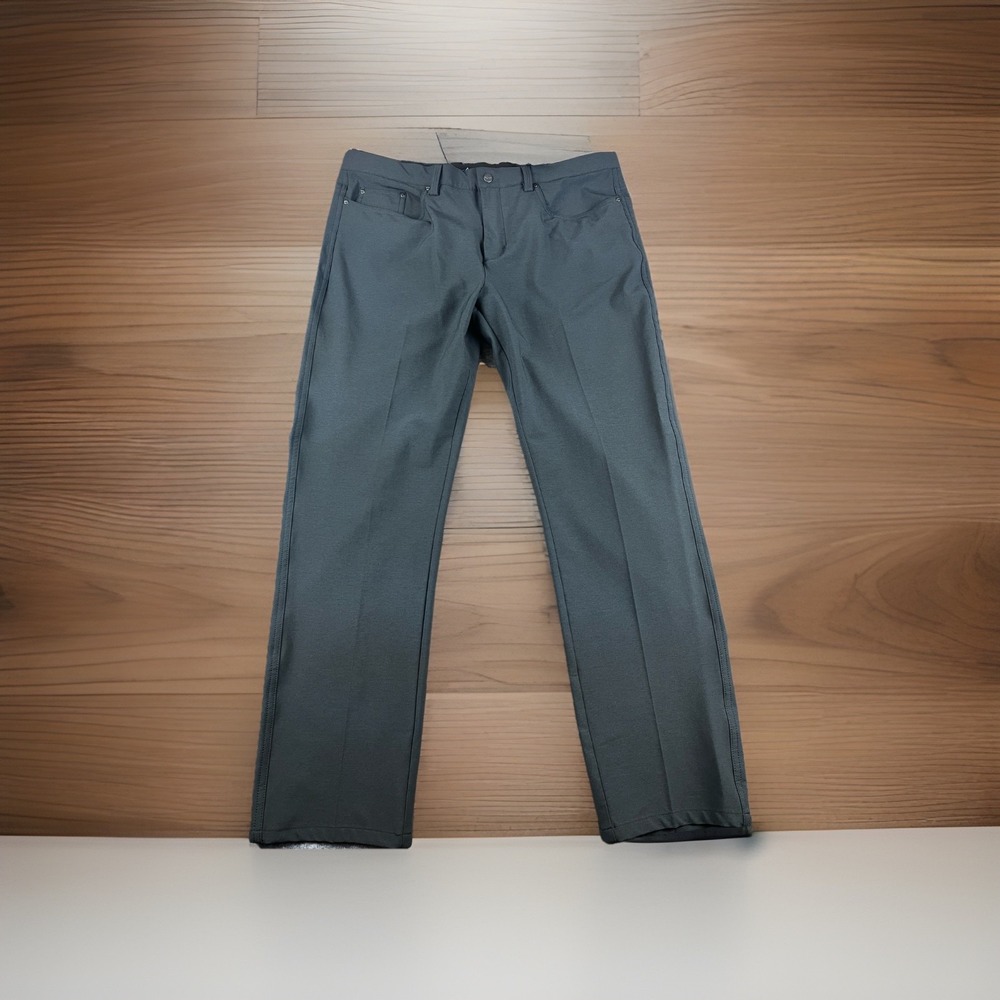 Greg Norman Pants Men's 36x30 Gray Stretch Golf Dress Slacks Performance